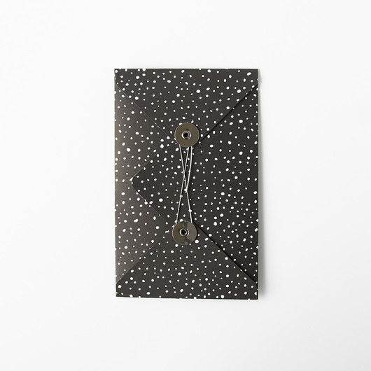 kartki scrapbooking Kartka ślubna kopertówka ze sznureczkiem