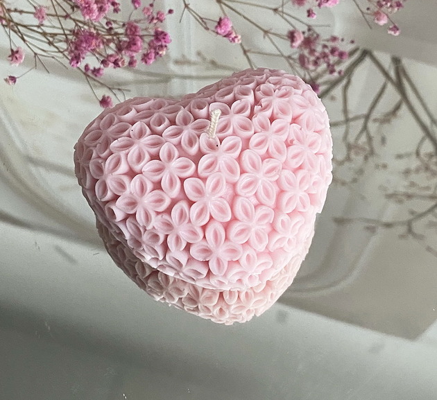 świeczniki i świece Świeca sojowa ekologiczna dekoracyjna "Flowers Heart" 78x43mm