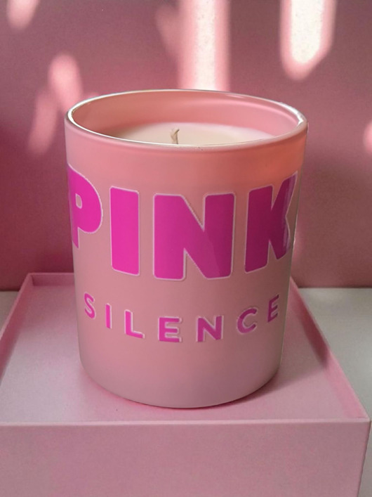świeczniki i świece Inspirowana zapachem YSL-Świeca sojowa w różowym szkle PINK SILENCE