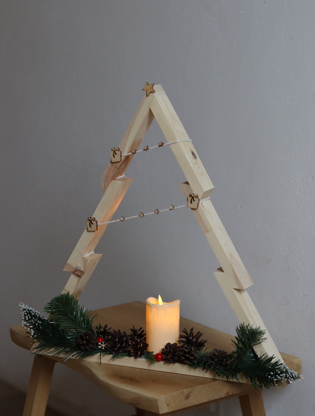 dekoracje świąteczne Choinka stroik bożonarodzeniowy