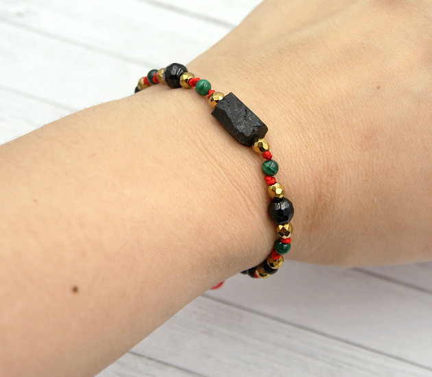 bransoletki z kamieni naturalnych Ochronna bransoletka - czarny turmalin, MALACHIT