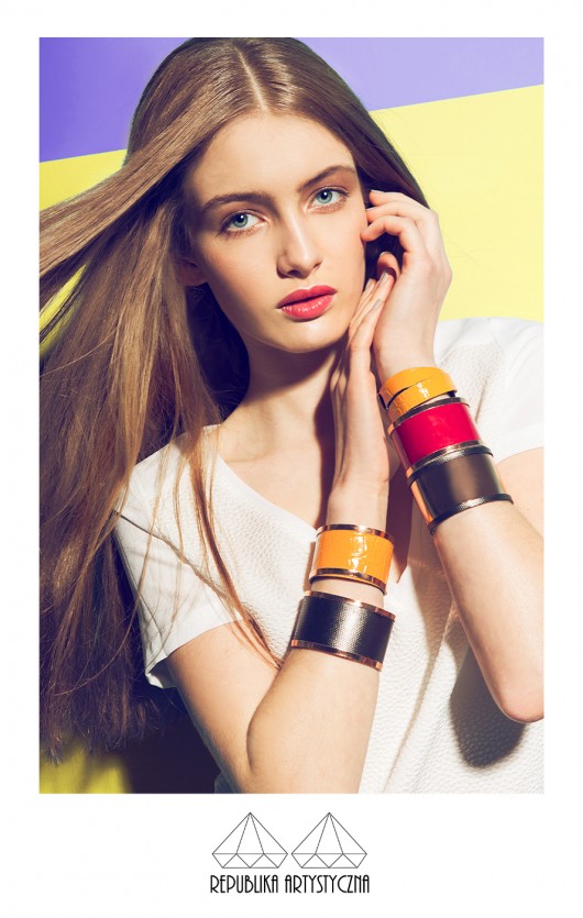 Circles and lines- black Republika jewelry