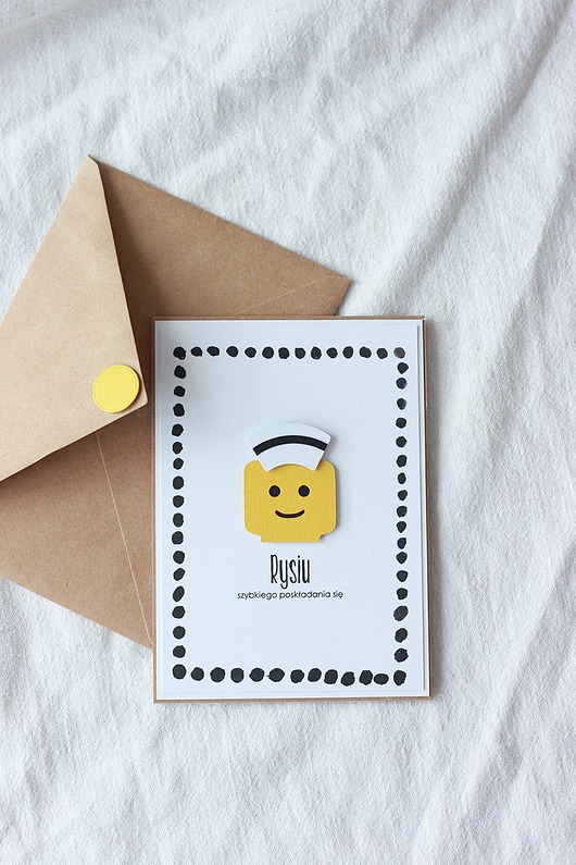 kartki scrapbooking Klocki - żółty ludzik. Kartka ze słowami wsparcia