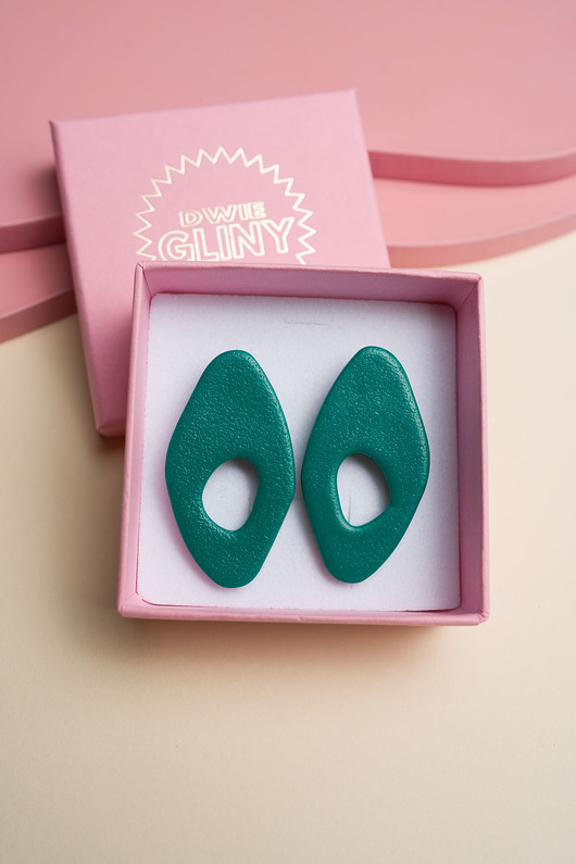 kolczyki z masy plastycznej Sztyfty w organicznym kształcie