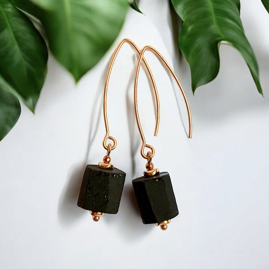 kolczyki z kamieniami Turmalin surowy : kolczyki długie : glam