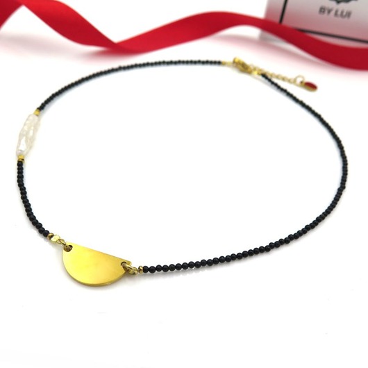 chokery Naszyjnik Czarny Choker Turmalin & Biała Perła  KYOTO PEARL GRACE