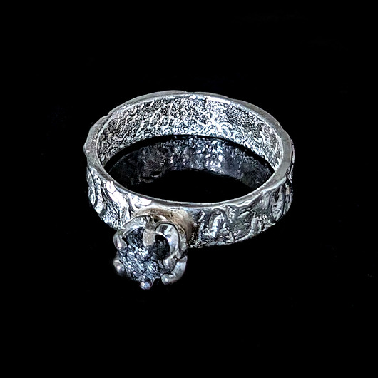 pierścionki srebrne Pierścionek Diament w jasnym srebrze