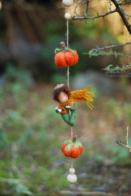karuzele i girlandy do łóżeczka Jesienny Elfik -Waldorf Toy