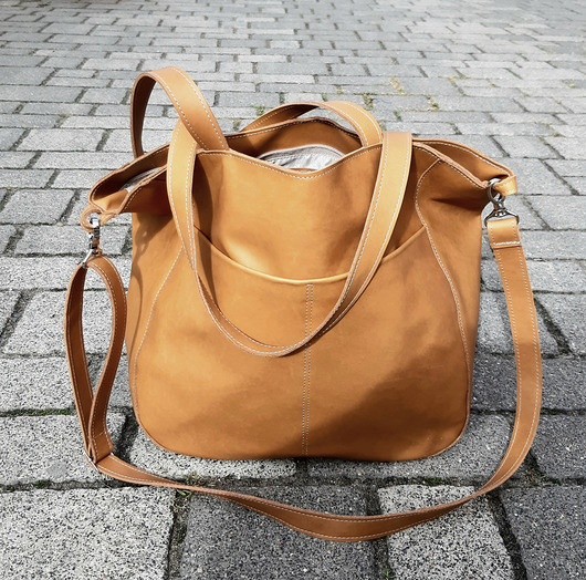 torby na ramię Kamelowa skórzana torba z dużymi kieszeniami wersja capuccino
