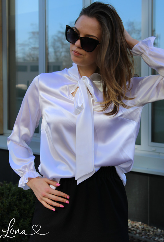 koszule damskie Biała bluzka z szarfą, kokardą DALIA