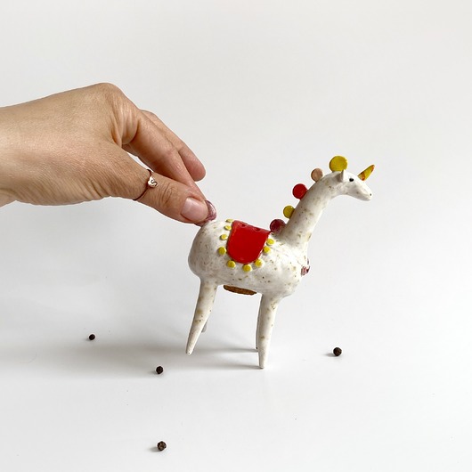kuchnia - różne Solniczka koń, Ceramiczny koń, Figurka jednorożca