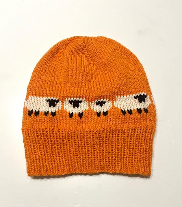 czapki damskie Zamówienie indywidualne czapka z merynosa w owce