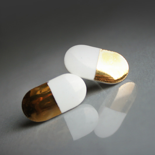 kolczyki ceramiczne GOLD PILL/stal chirurgiczna/