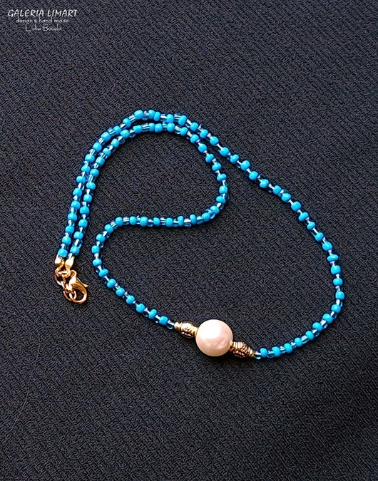 chokery Boho minimalistycznie z perełką w niebieskościach Urok prostoty Prezent