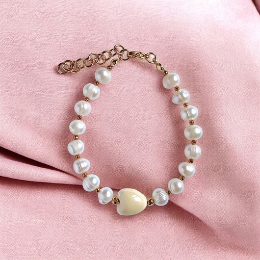 bransoletki z kamieni naturalnych Bransoletka : PERŁY naturalne i ceramiczne serduszko : pastelowe żółte