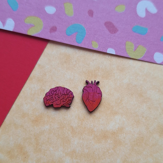 kolczyki drewniane Serce i rozum malowane