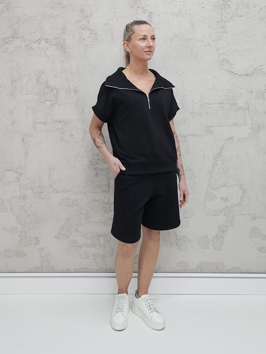 komplety damskie Amrita komplet bezrękawnik z zamkiem i spodenki Black