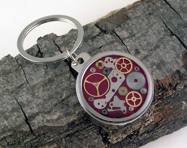 breloki Mechaniczny brelok z otwieraczem do butelek 51