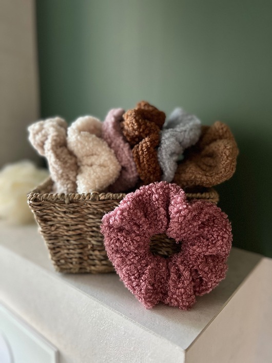 gumki do włosów Miękka, puszysta gumka do włosów scrunchie RÓŻOWA