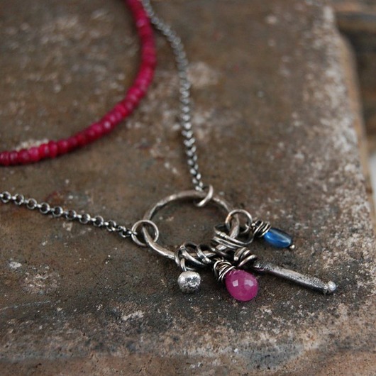 srebrne naszyjniki Różowy szafir, kyanit, rubin