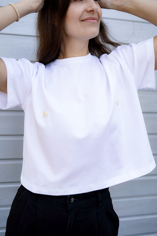 t-shirt damskie T-shirt Crop-Voila Biały Białe Stokrotki