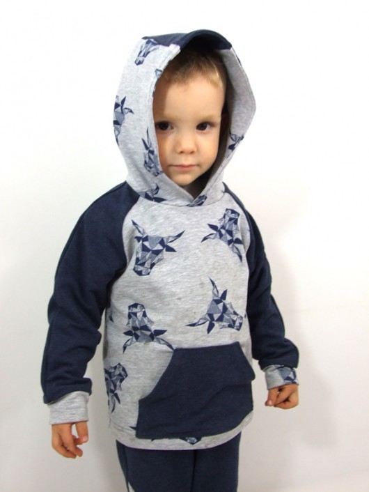 Bluza dresowa z kapturem w byki beautifulthings
