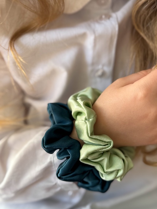 gumki do włosów Jedwabna scrunchie gumka frotka mini zielona morska