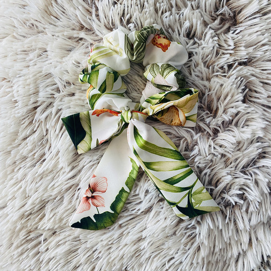 Satynowa gumka do włosów scrunchie Bali Nandi