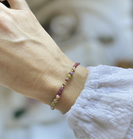bransoletki z kamieni naturalnych Świadomość -  Amuletka z Rubinem i Jadeitem