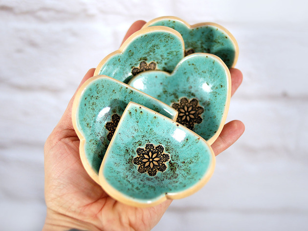 pojemniki na biżuterię Ceramiczna miseczka na biżuterię - boho