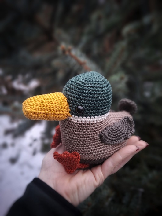 akcesoria różne Kaczka krzyżówka ptak wykonany na szydełku