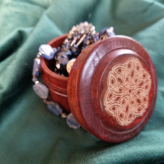pojemniki na biżuterię Celtyckie drewniane pudełeczko na pierścionki