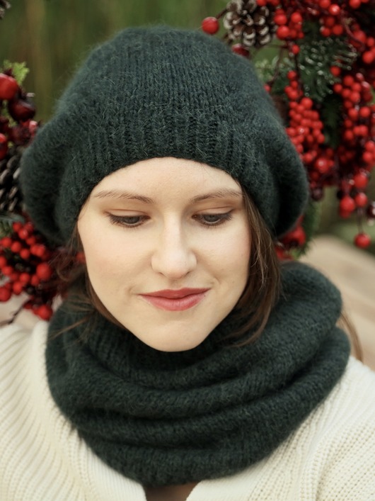 czapki damskie Zielona czapka beretowa z alpaki