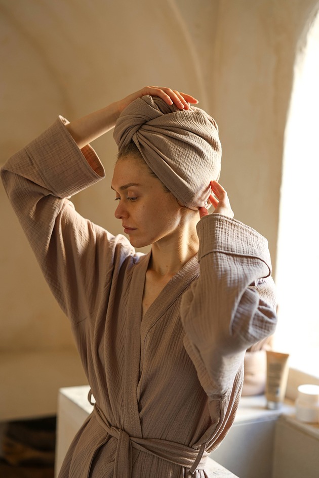 dodatki - łazienka - różne Muślinowy turban na włosy orzechowy