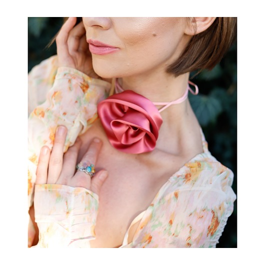 chokery Choker jedwabny