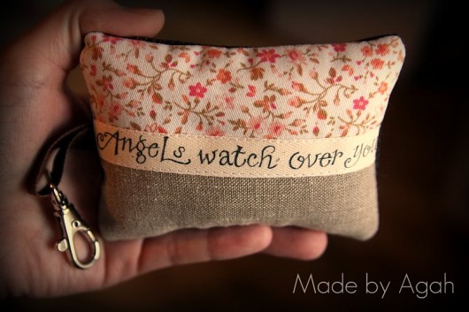 Brelok  &quot;Angels watch over you&quot; dla Beaty made by agah