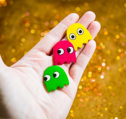 przypinki Zestaw przypinek duszki PAC MAN