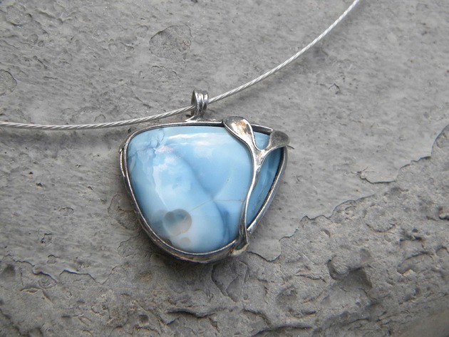srebrne naszyjniki Opal błękitny z listkiem  - naszyjnik
