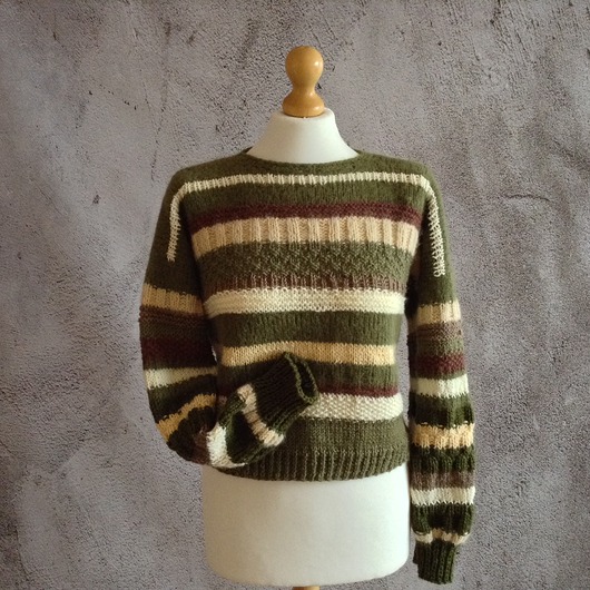 swetry damskie  Damski sweter.