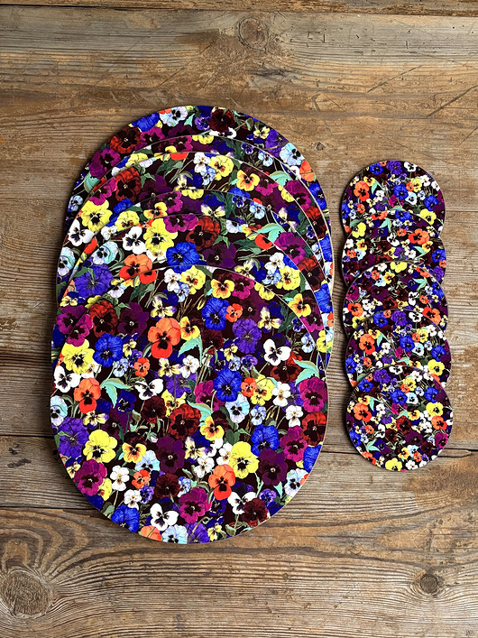 podkładki do kuchni REZERWACJA Bratki- Zestaw podkładek pod talerz oraz kubki- Kwiaty