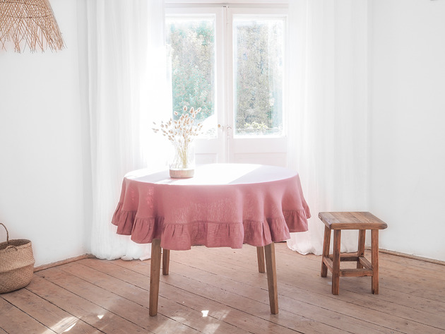 obrusy i serwetki Obrus okrągły z falbanką heavy linen DUSTY PINK