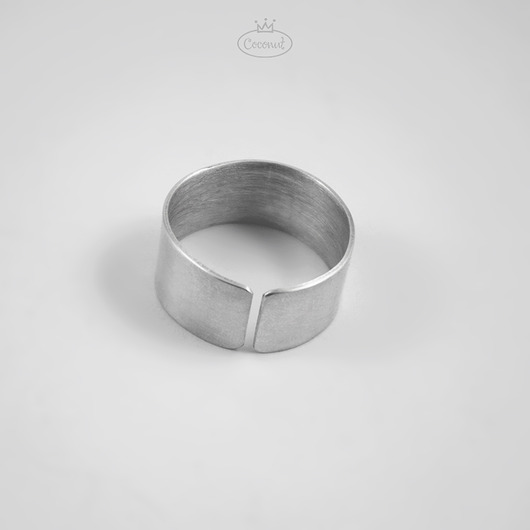 obrączki Szeroka obrączka regulowana, srebro na wymiar