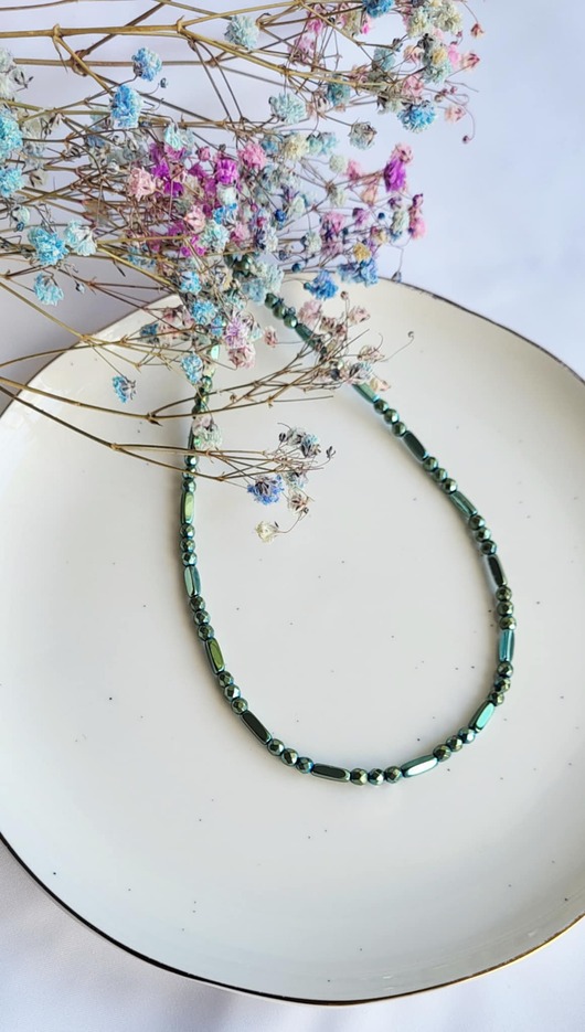 chokery Naszyjnik z hematytu  - elegancja i energia w jednym!