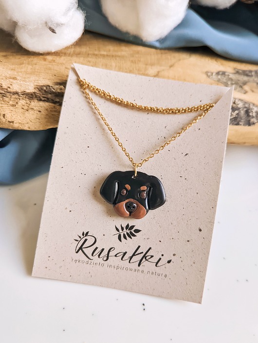 wisiory Naszyjnik wisiorek pies piesek czarny odpalany jamnik rottweiler rottwailer
