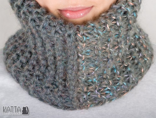 Grey and Colors Katta
