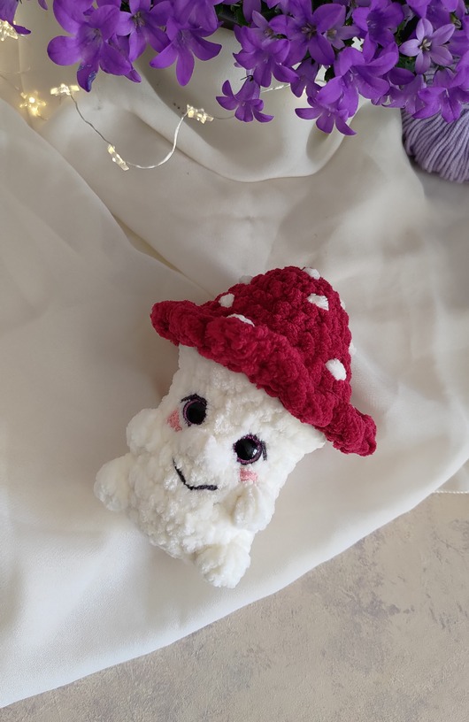 misie i maskotki Muchomorek pluszowy bordowy, Zabawka grzybek, Prezent dla dziecka