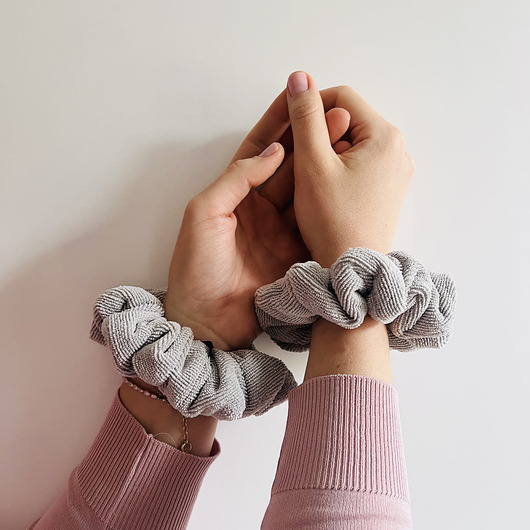 gumki do włosów Opaski kosmetyczne na nadgarstki do mycia twarzy SKIN BANDS Szary