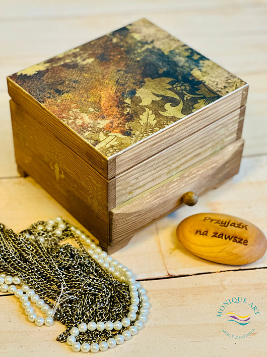 pojemniki na biżuterię Toaletka z lusterkiem, naturalne drewno, złote wzory, prezent