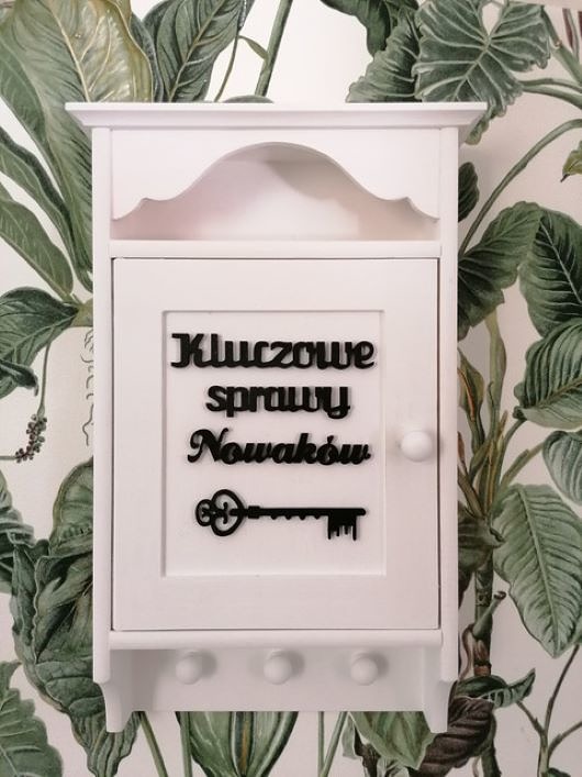 dodatki - różne Biała Szafka - Kluczowe sprawy - nr 24