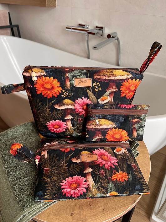 kosmetyczki Komplet 3 kosmetyczek - praktyczny prezent dla Babci